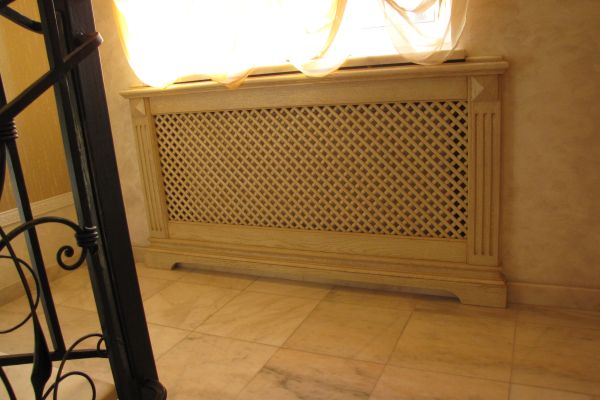 Экран на батарею 